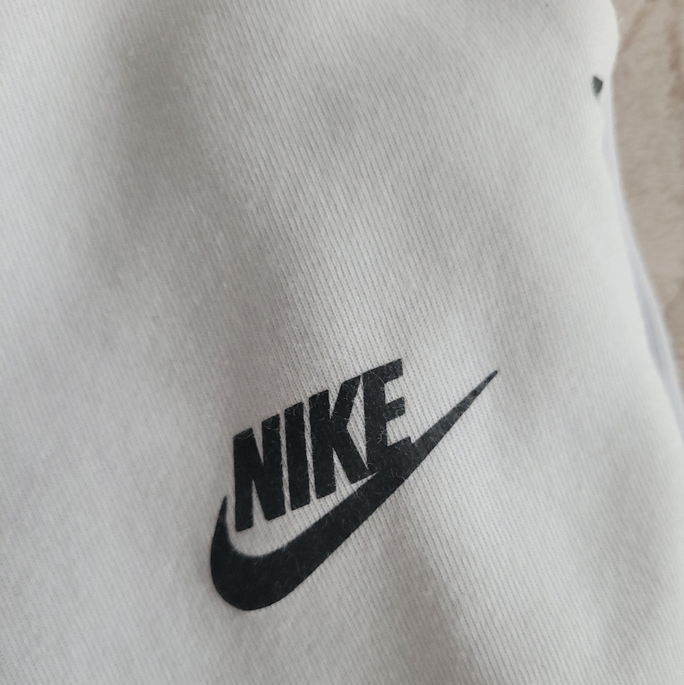 NIKE SMALL - Picture 5 of 10
